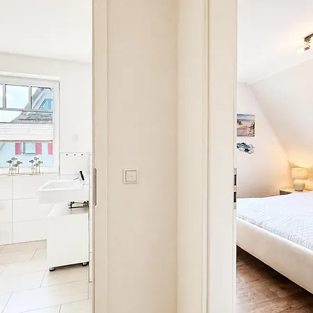 Ferienhaus Reethaus Am Mariannenweg 18a *